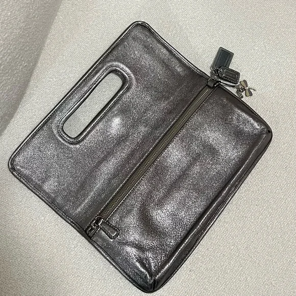 Coach Hampton Weekend Metallic Leather Flap Clutch Bag - Picture 6 of 15
